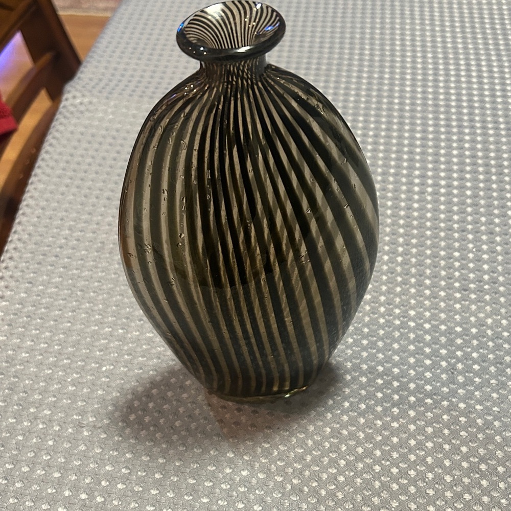 Elegant Black and brown Glass Vase